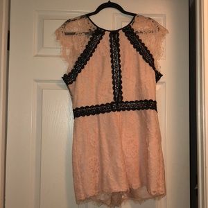 Jumpsuit light pink with black lace